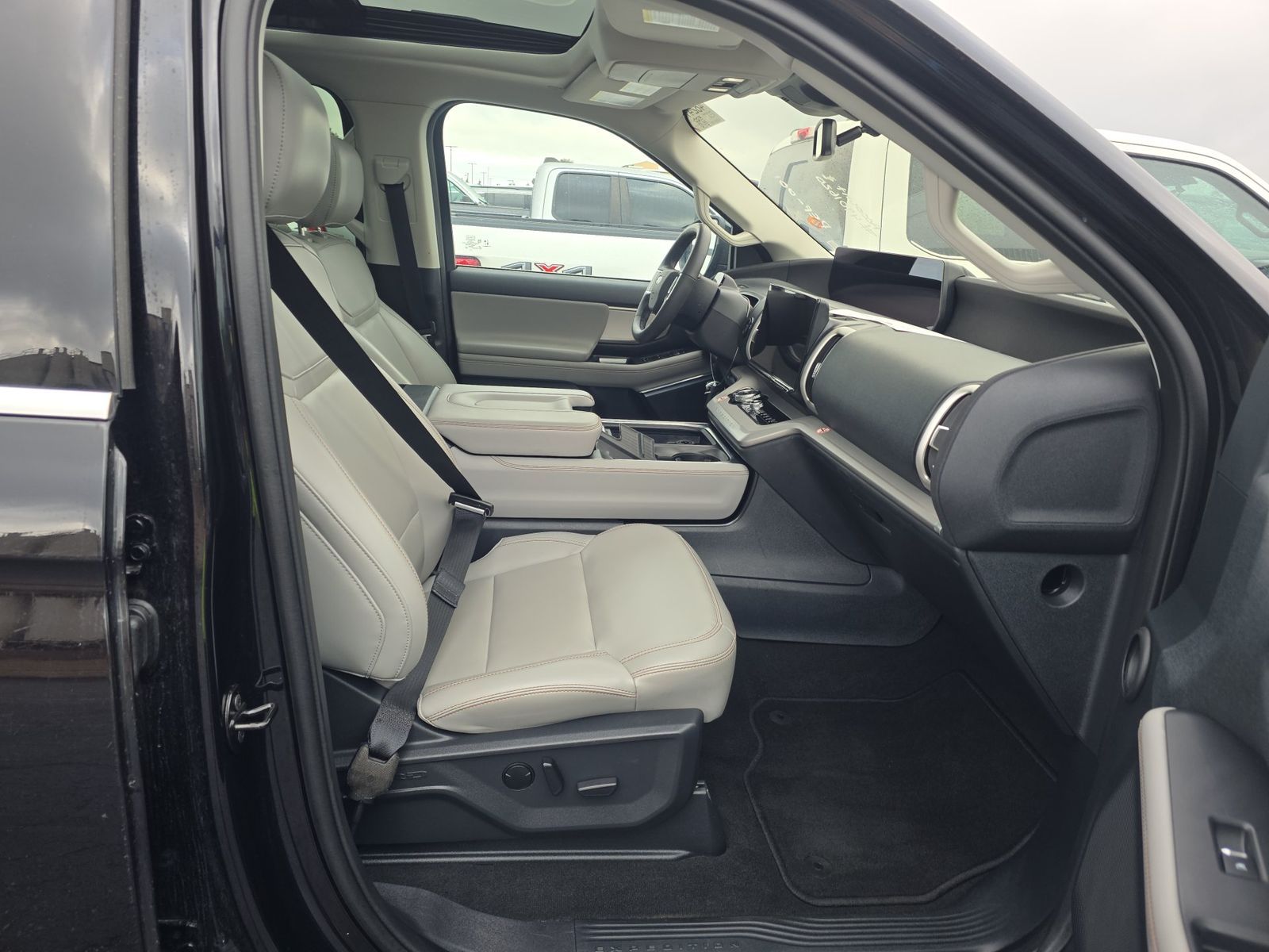 FORD EXPEDITION MAX - 9
