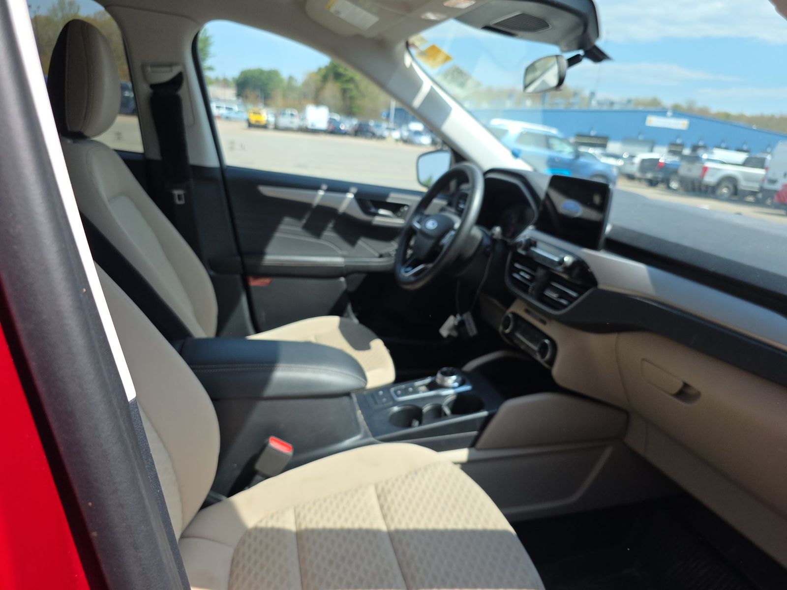 FORD ESCAPE - 9