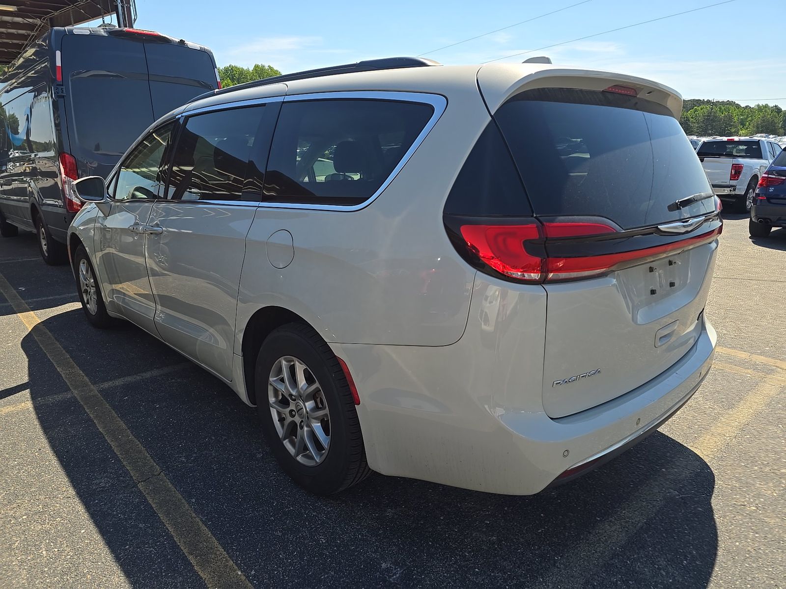 2021 Chrysler Pacifica Touring FWD