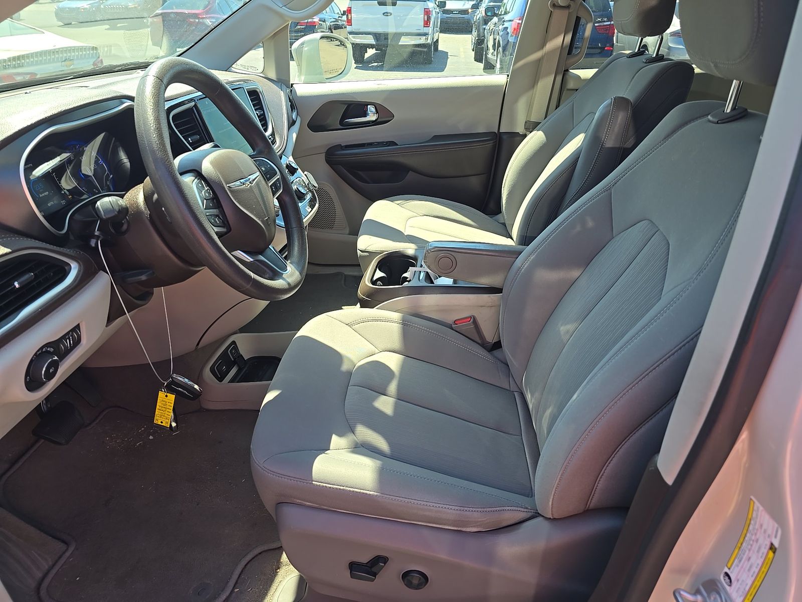 2021 Chrysler Pacifica Touring FWD