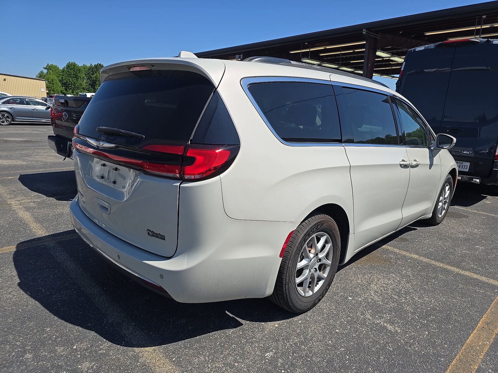 2021 Chrysler Pacifica Touring FWD
