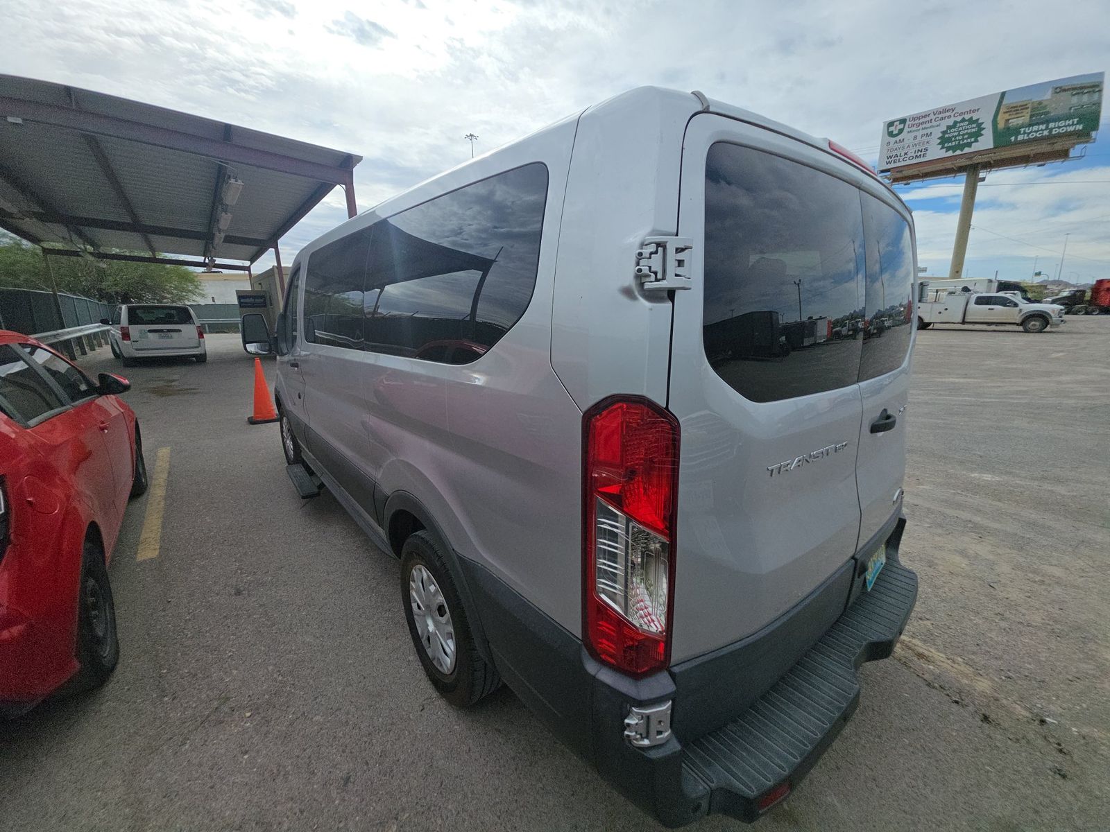 FORD TRANSIT 150 - 7