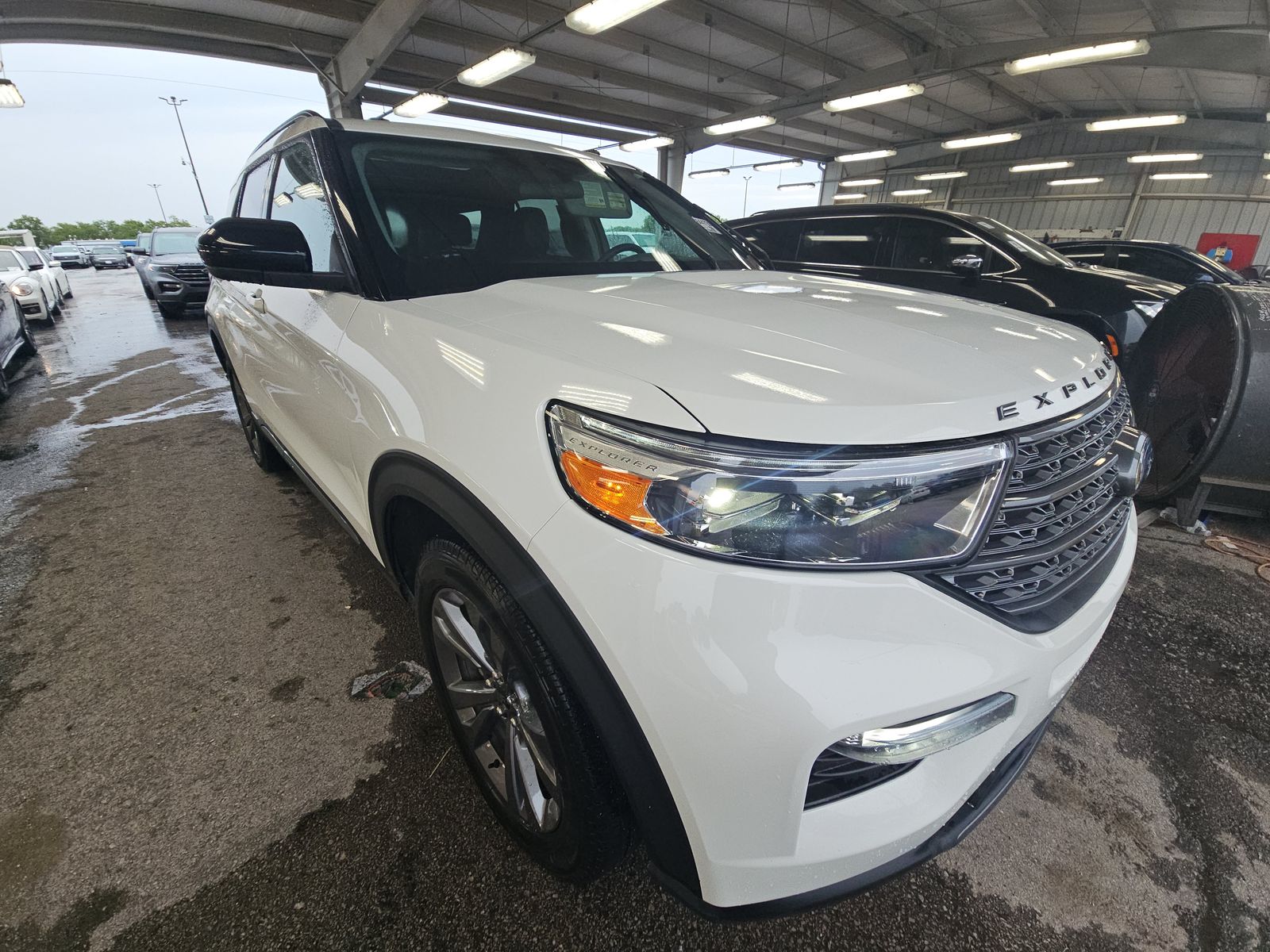 FORD EXPLORER - 4