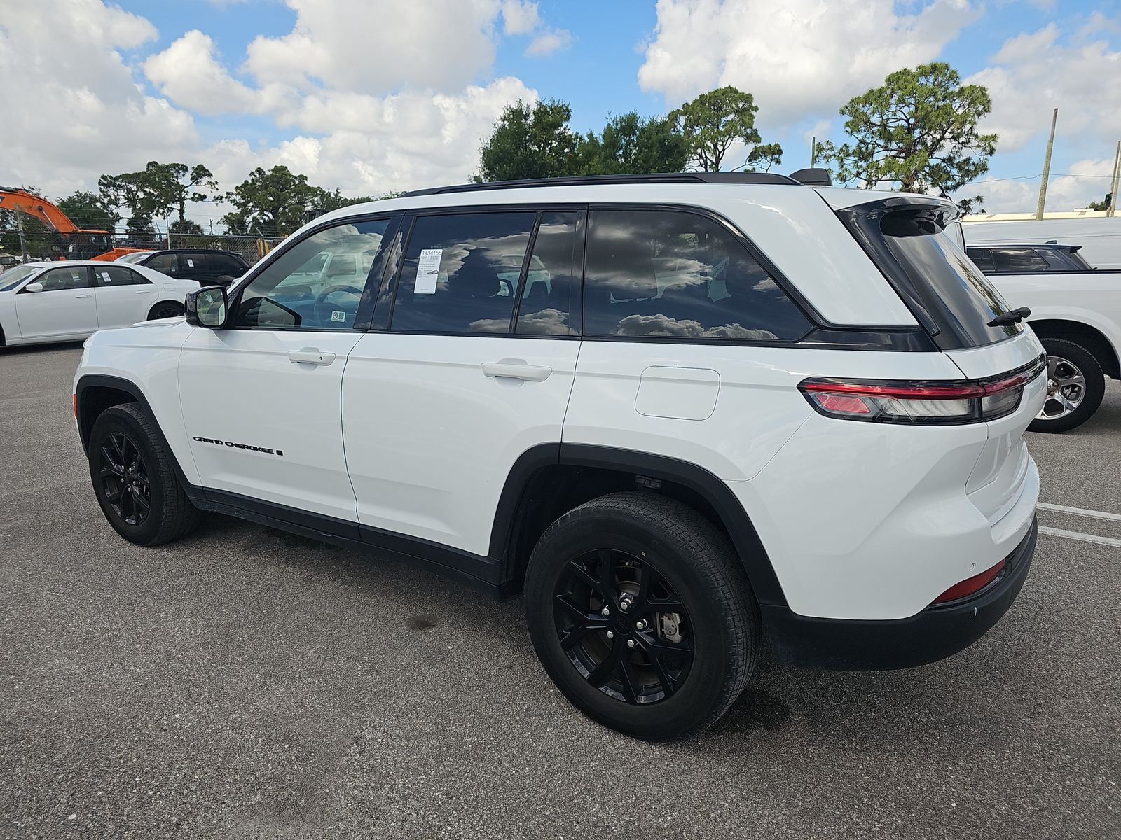 2024 Jeep Grand Cherokee Altitude RWD