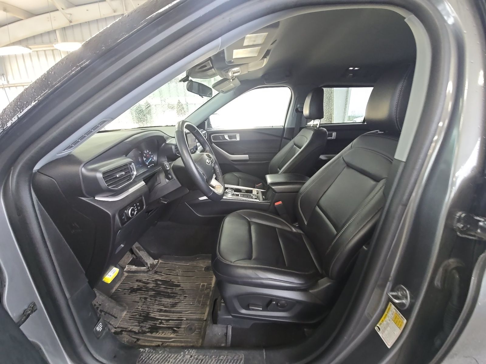 FORD EXPLORER - 8