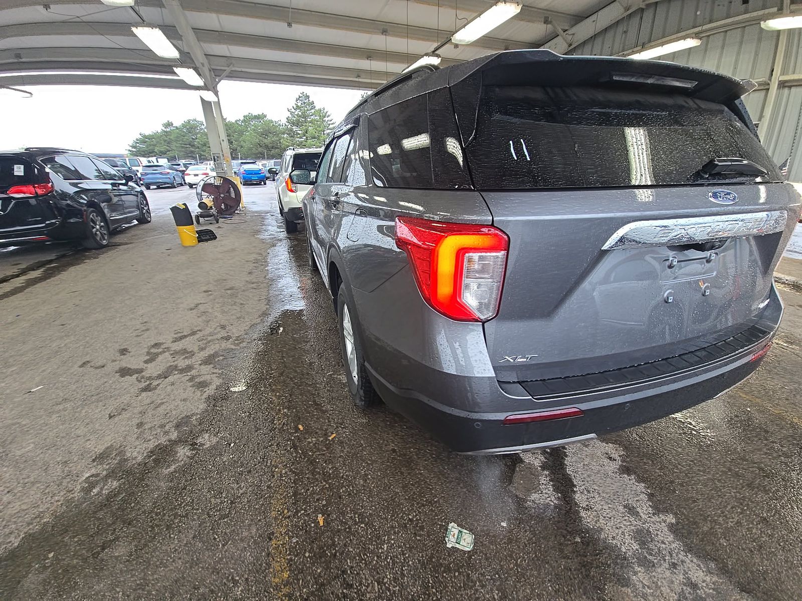 FORD EXPLORER - 7
