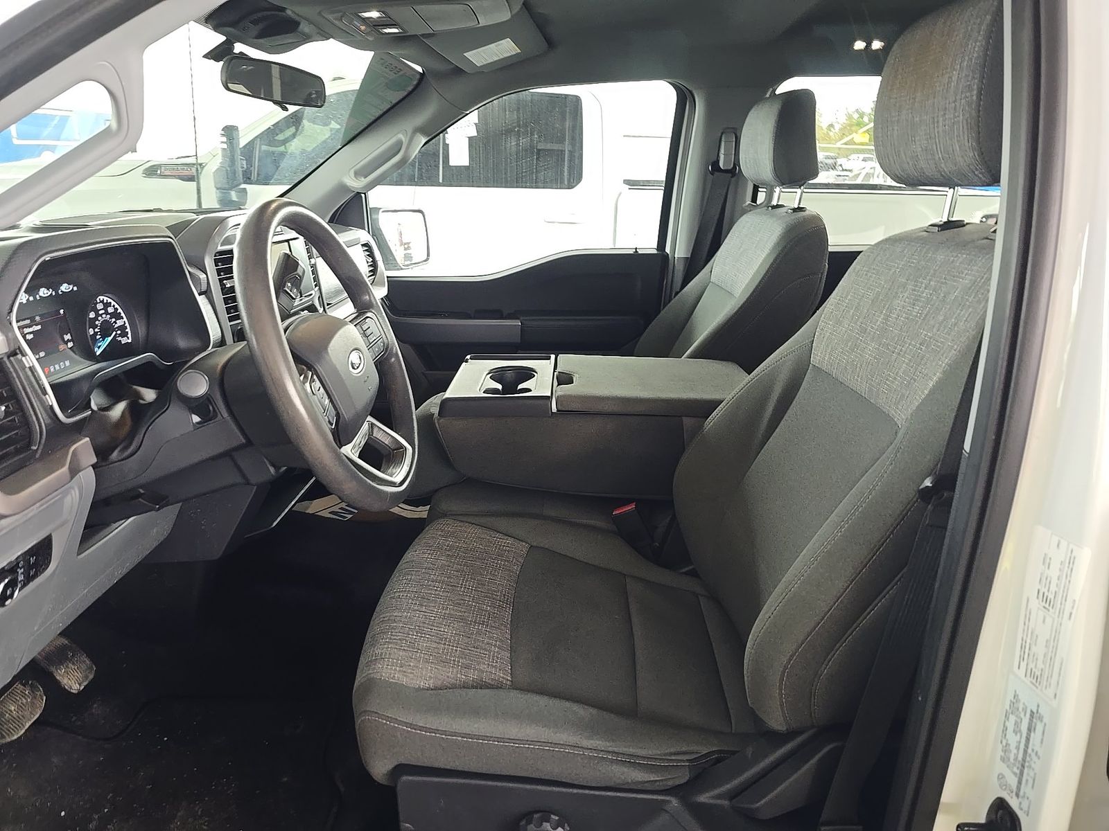 FORD F-150 - 8