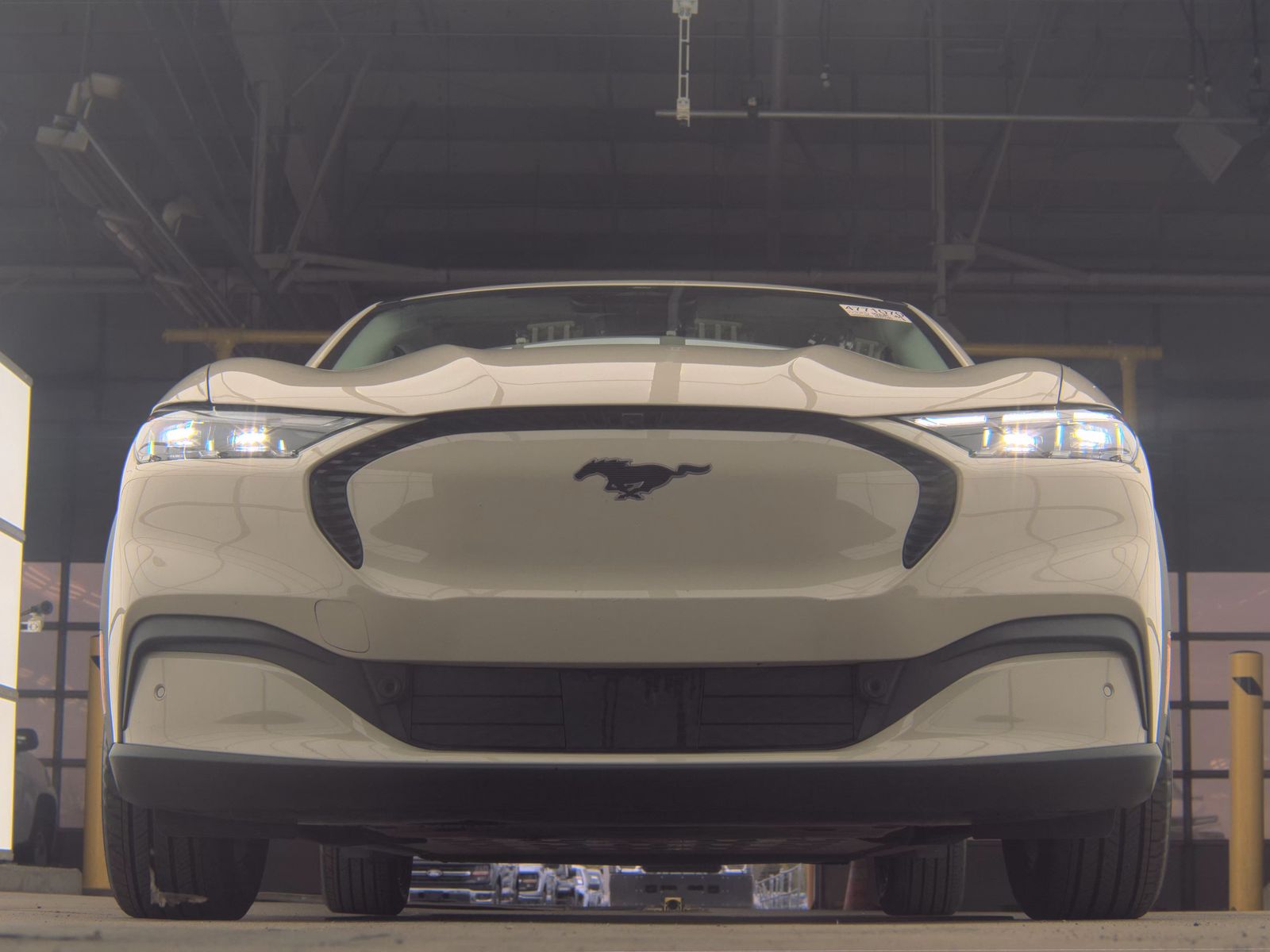 FORD MUSTANG MACH-E - 4