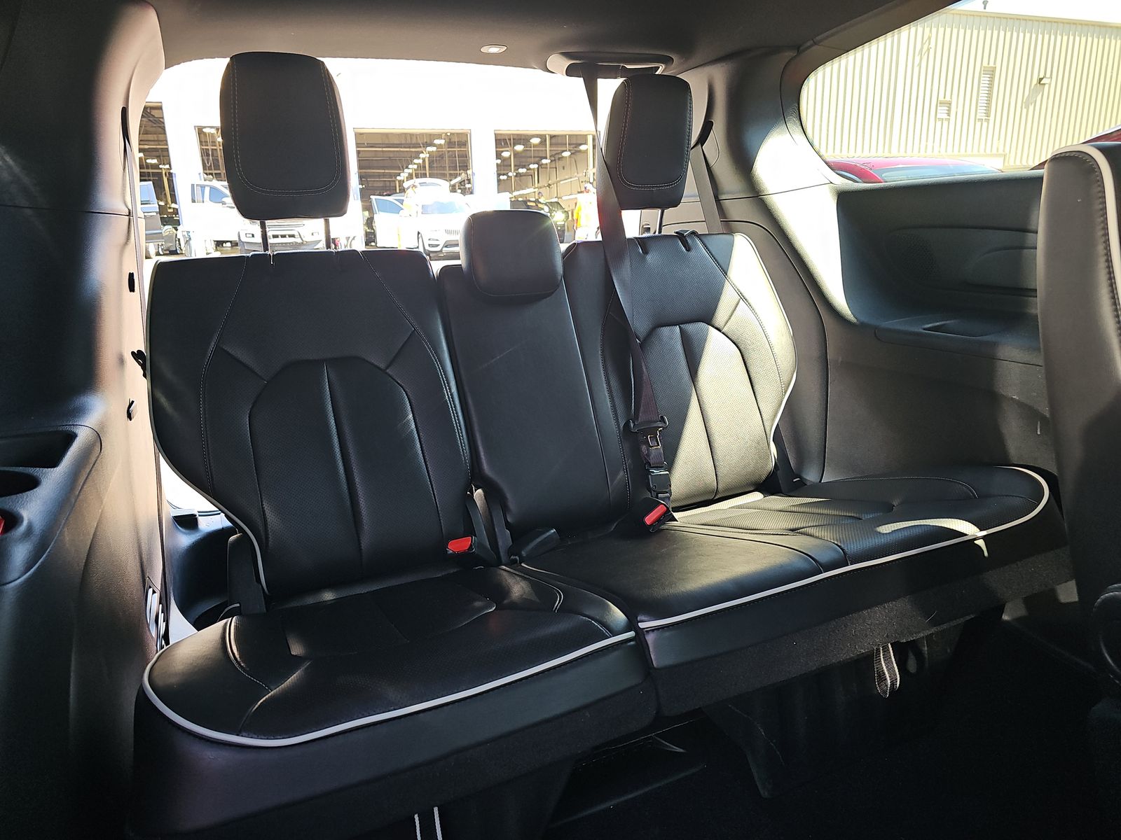 2026 Chrysler Pacifica Limited FWD