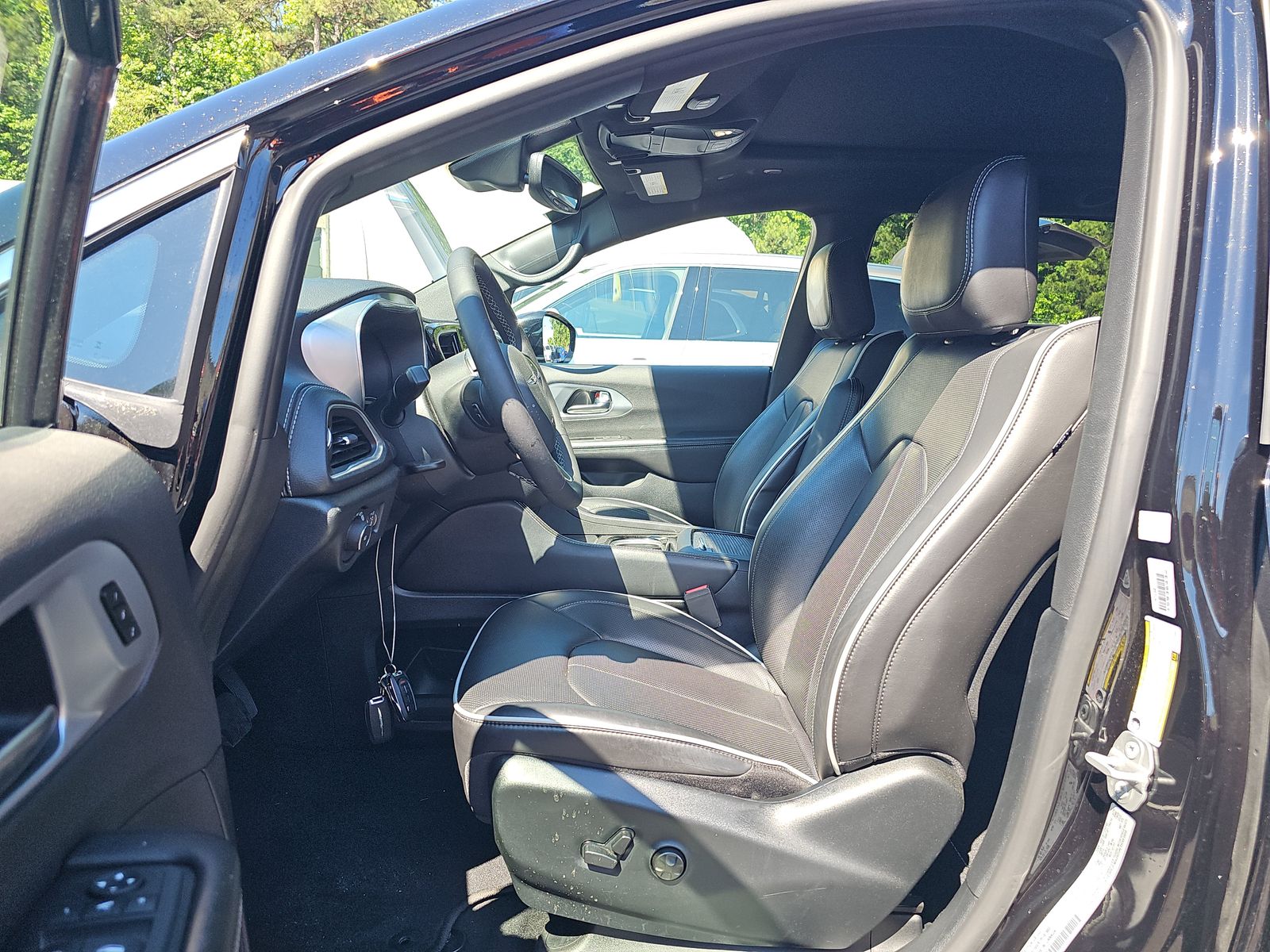 2026 Chrysler Pacifica Limited FWD