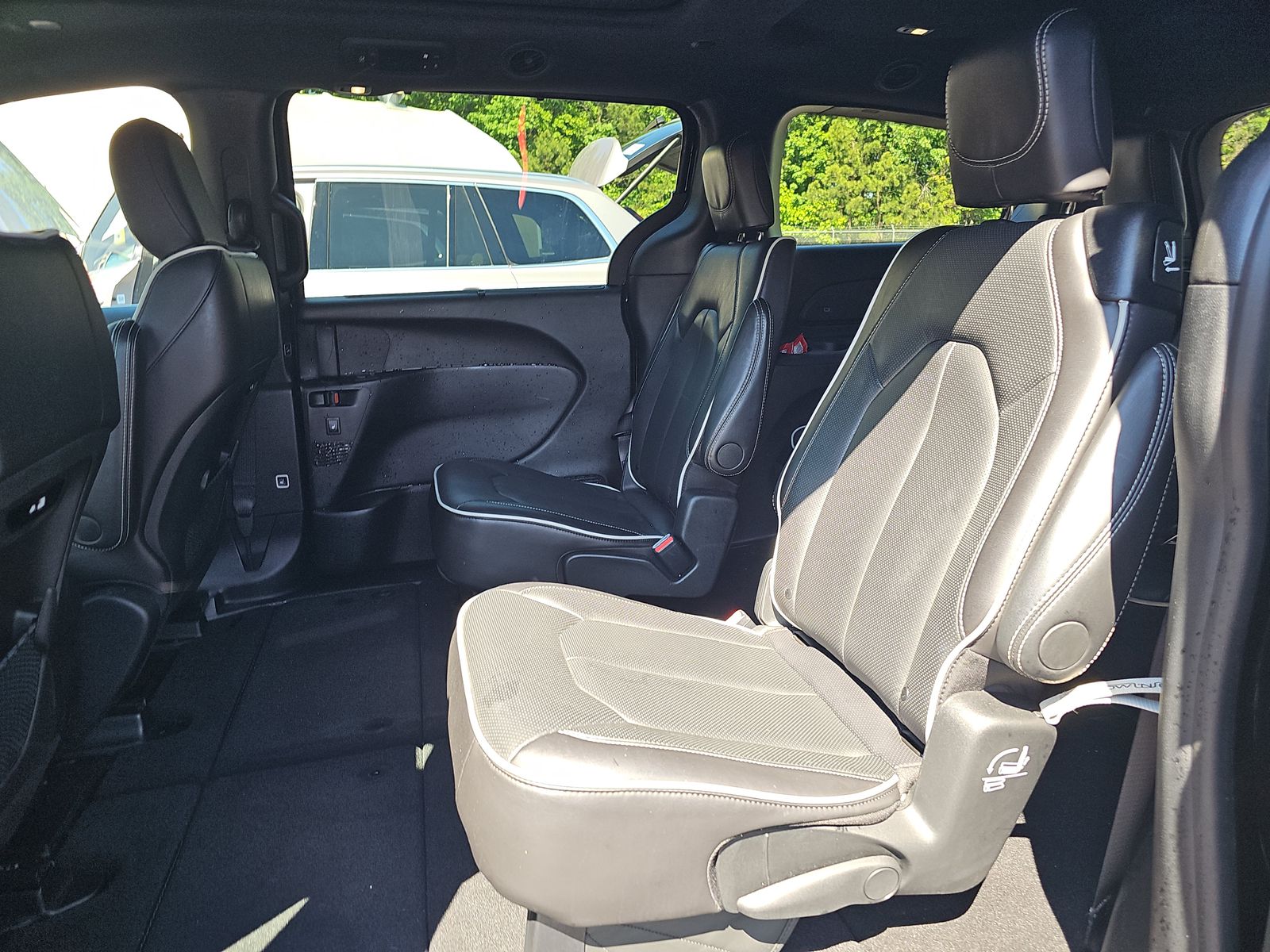 2026 Chrysler Pacifica Limited FWD