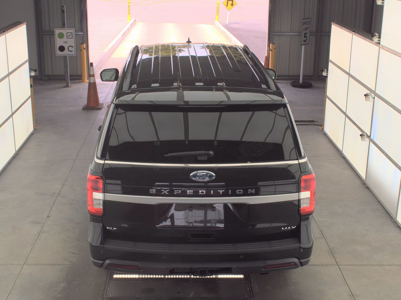 FORD EXPEDITION MAX - 7