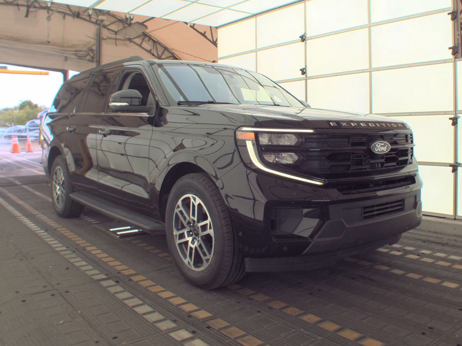 FORD EXPEDITION MAX - 5