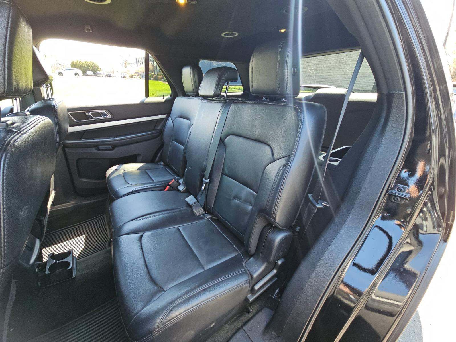 FORD EXPLORER - 8