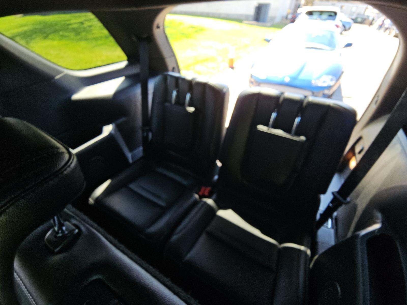 FORD EXPLORER - 9