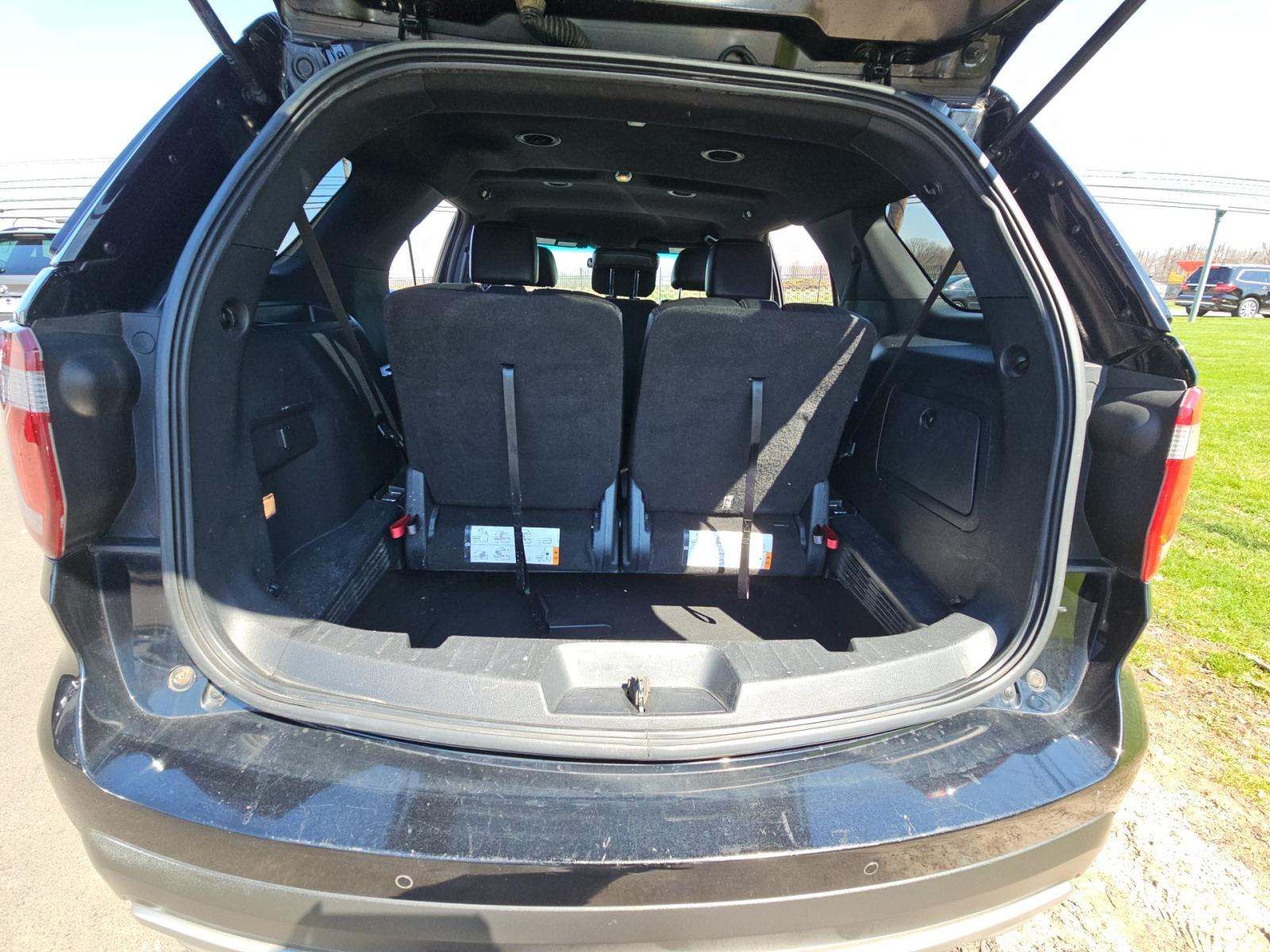 FORD EXPLORER - 10