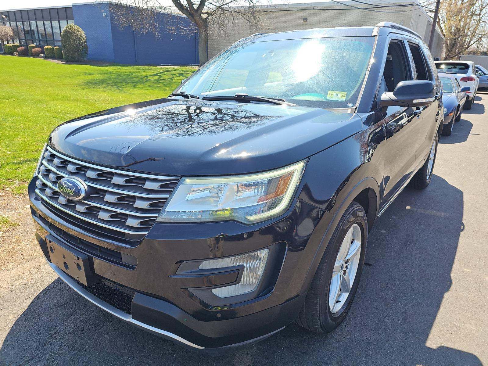 FORD EXPLORER - 1