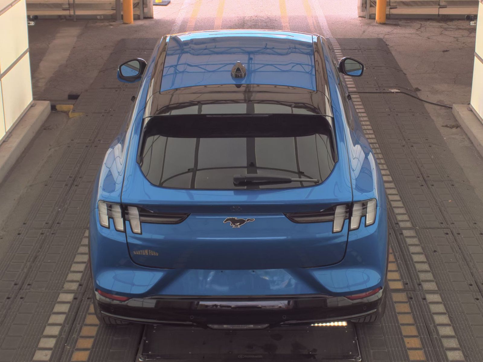 FORD MUSTANG MACH-E - 7