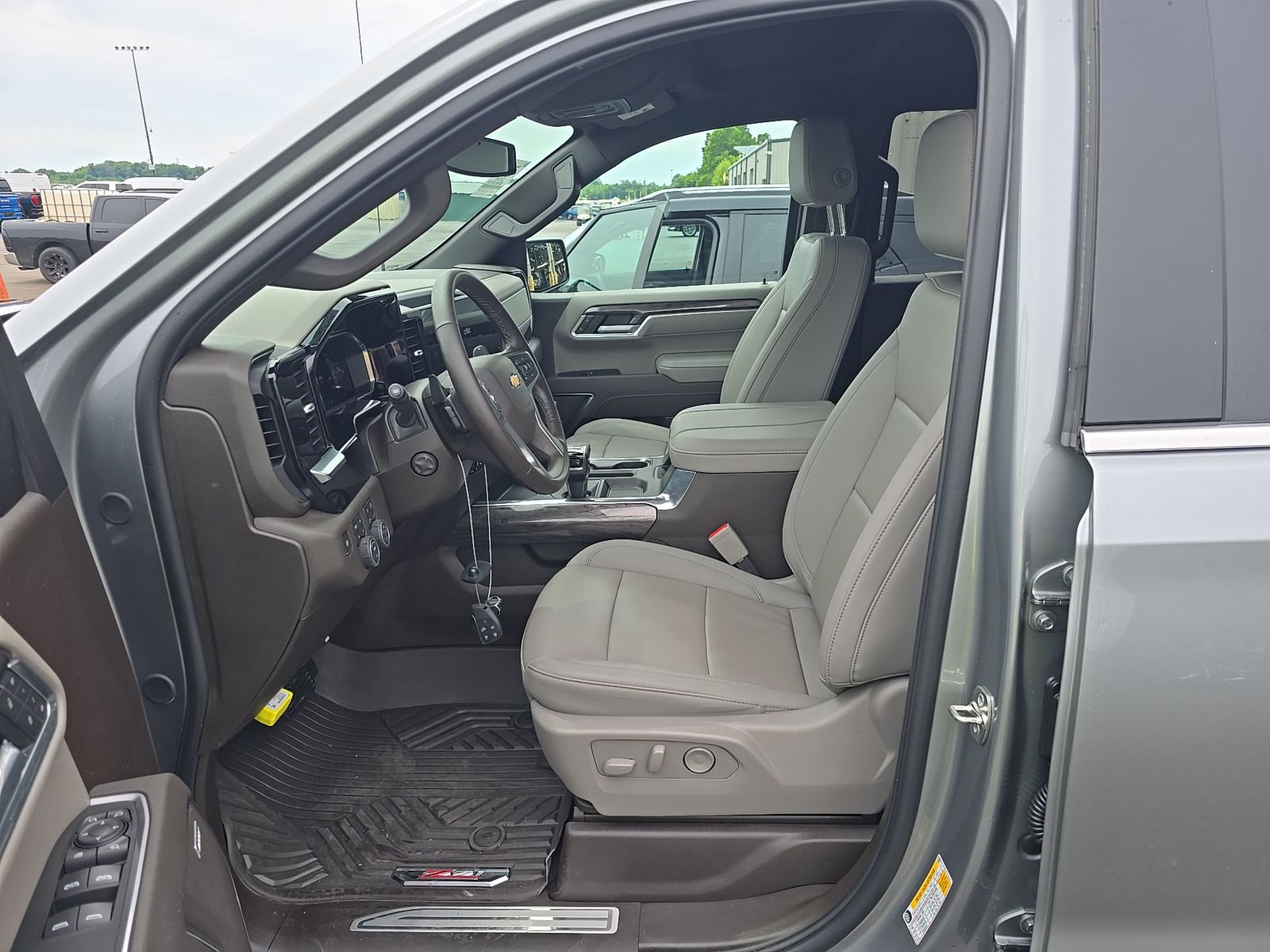 2026 Chevrolet Silverado 1500 LTZ AWD