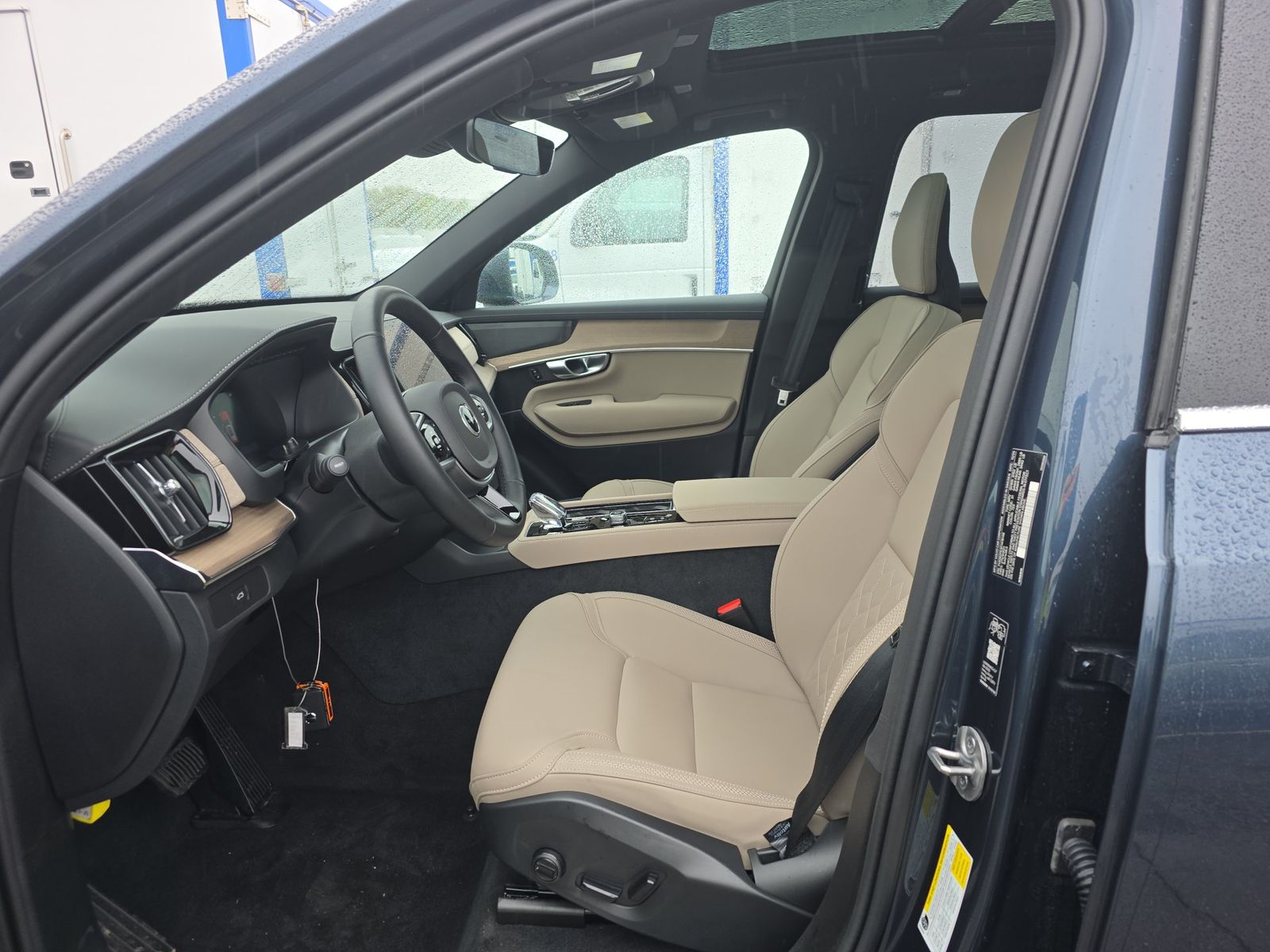 2026 Volvo XC90 B6 Plus FWD