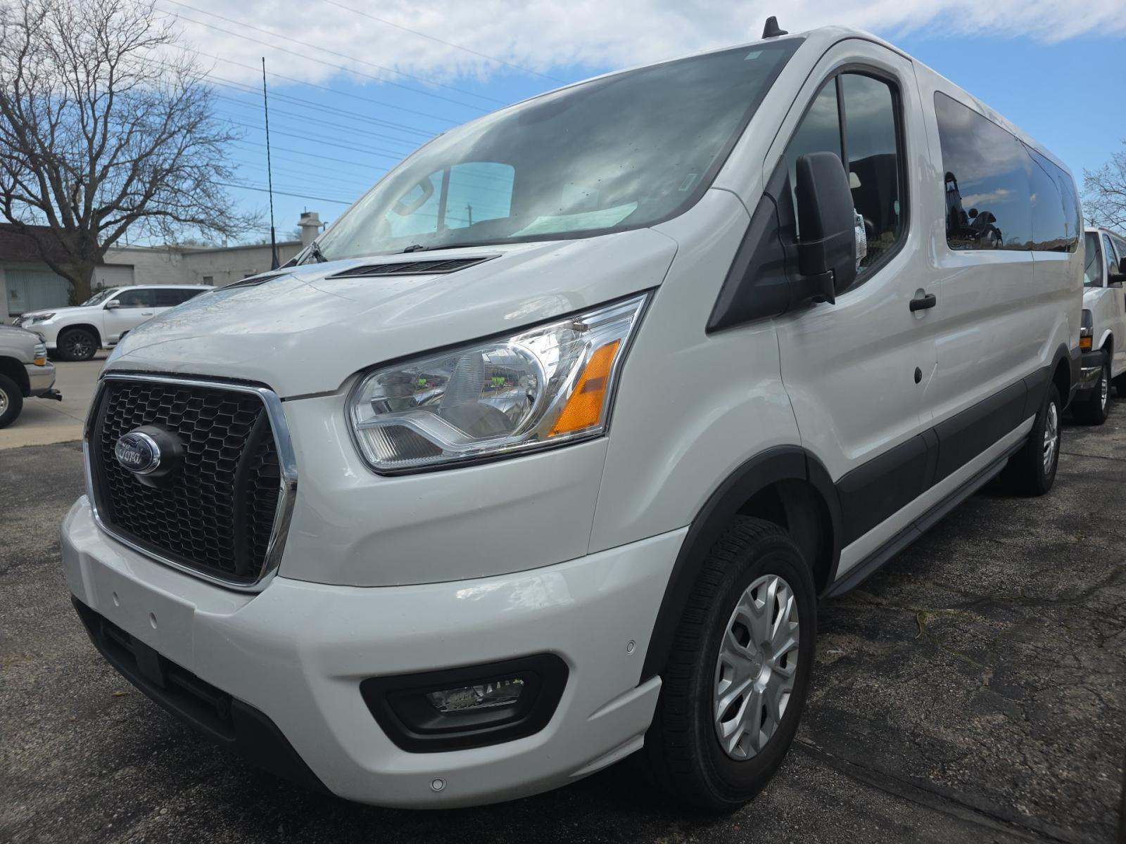 FORD TRANSIT 350 - 1