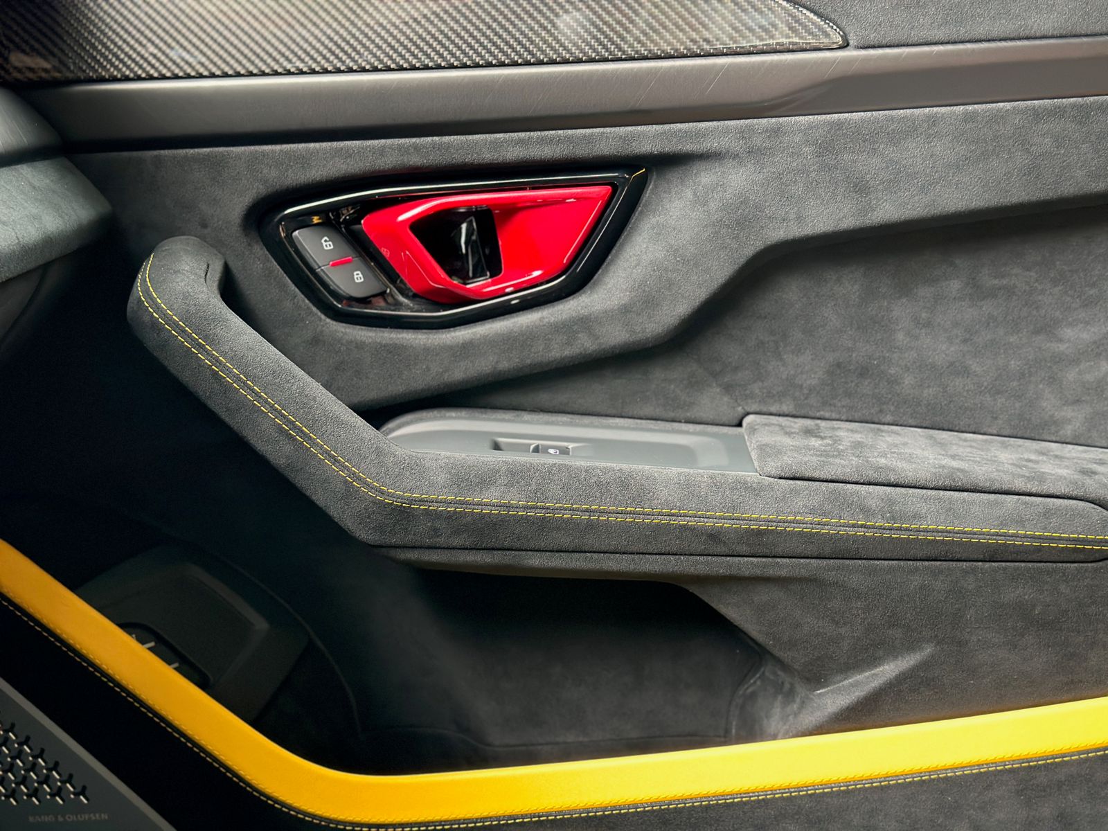 2024 Lamborghini Urus Performante AWD