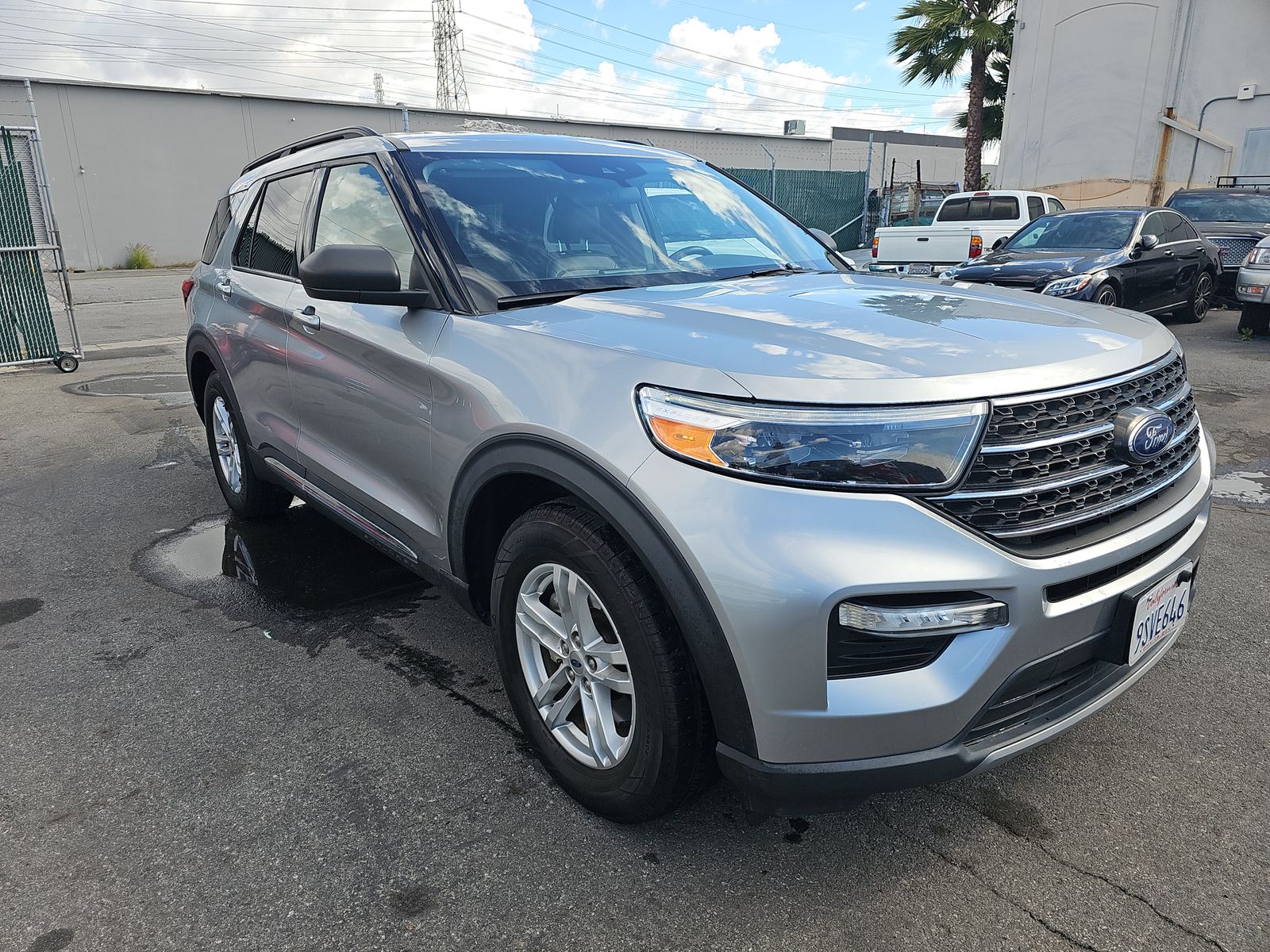 FORD EXPLORER - 4