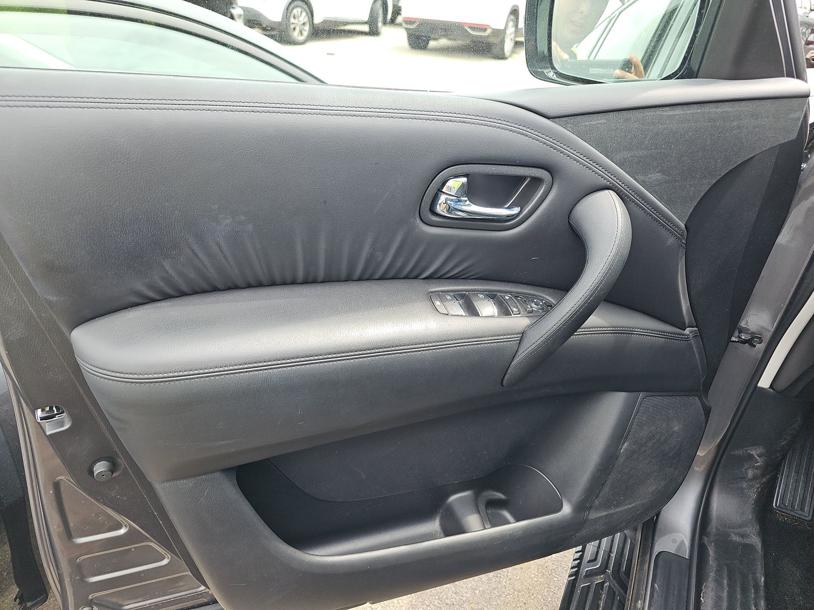 NISSAN ARMADA - 10