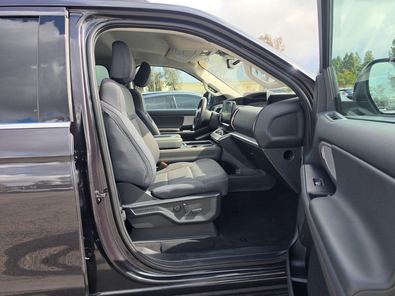 FORD EXPEDITION MAX - 9