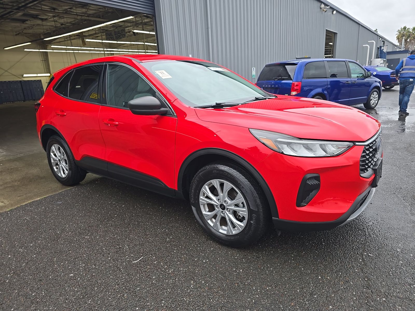 FORD ESCAPE - 4