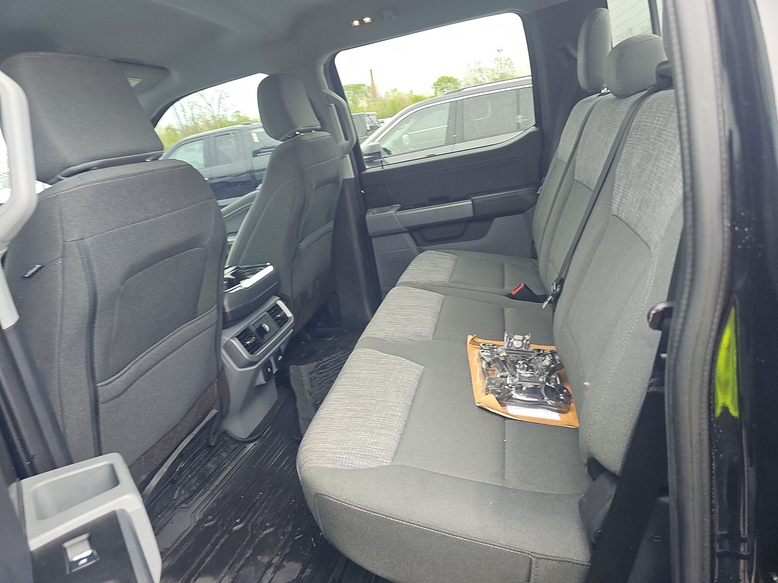 FORD F-150 - 8