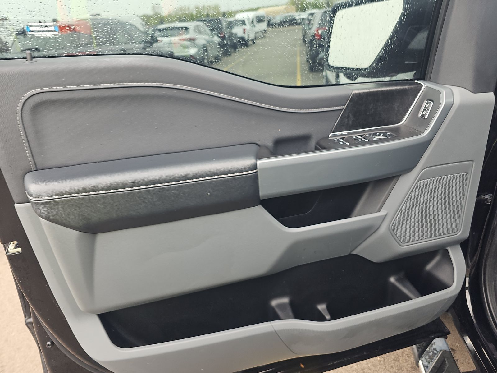 FORD F-150 - 4