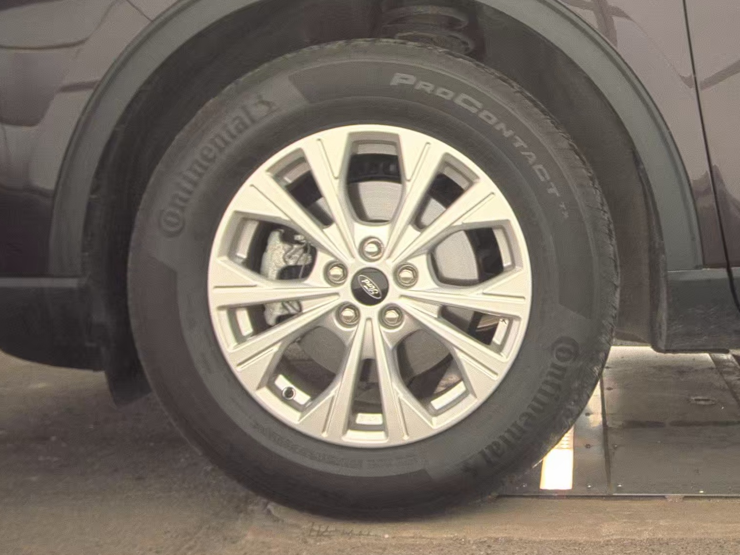 FORD ESCAPE - 10