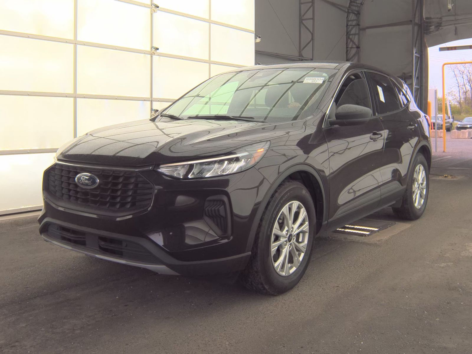 FORD ESCAPE - 1
