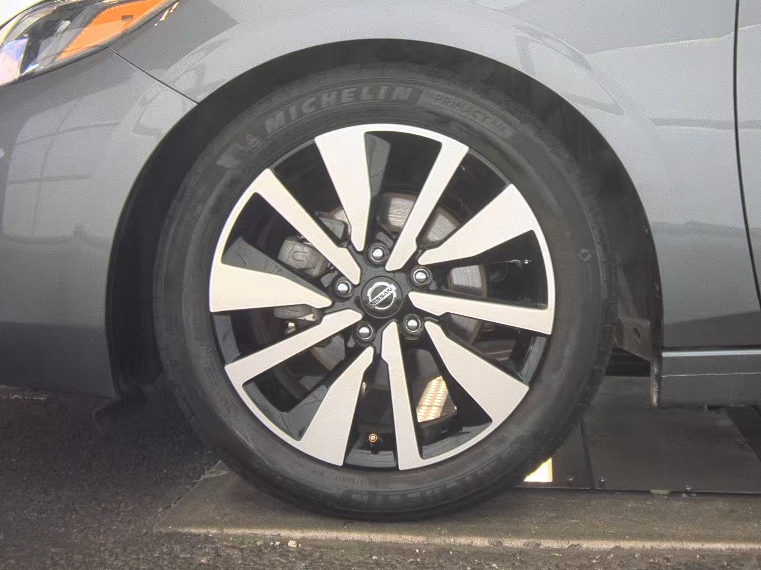 NISSAN SENTRA - 10