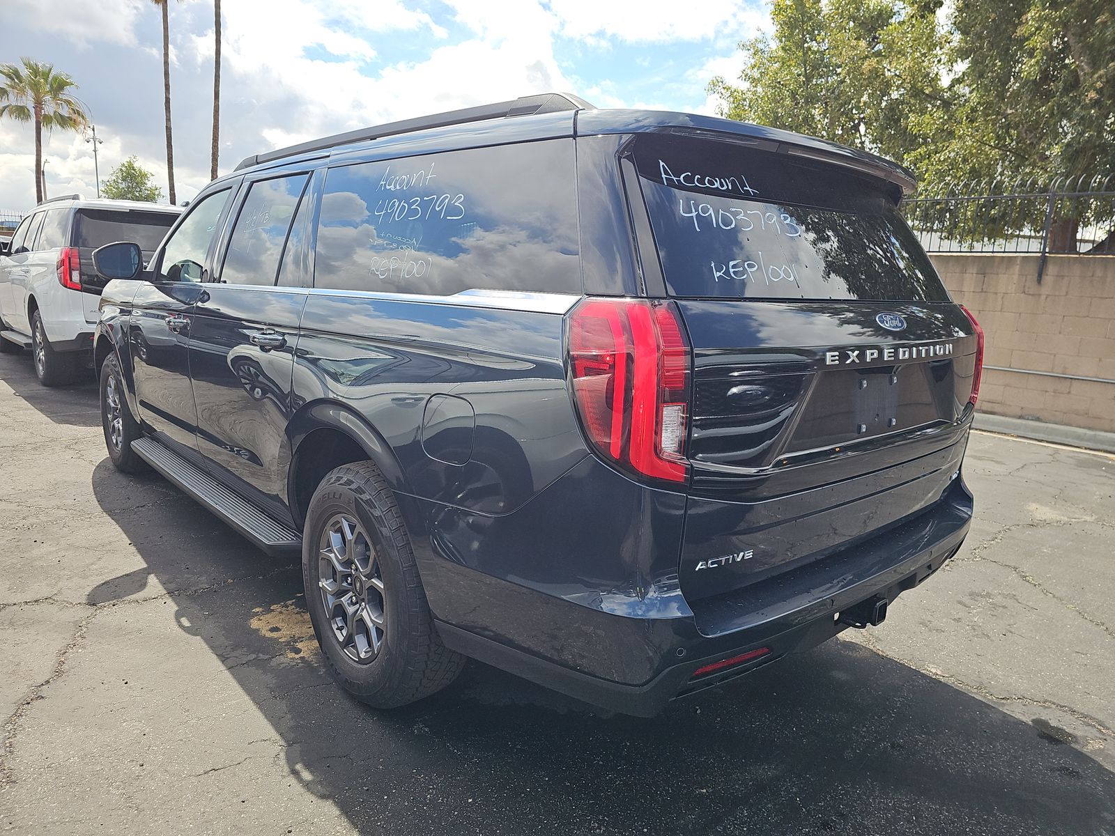FORD EXPEDITION MAX - 7