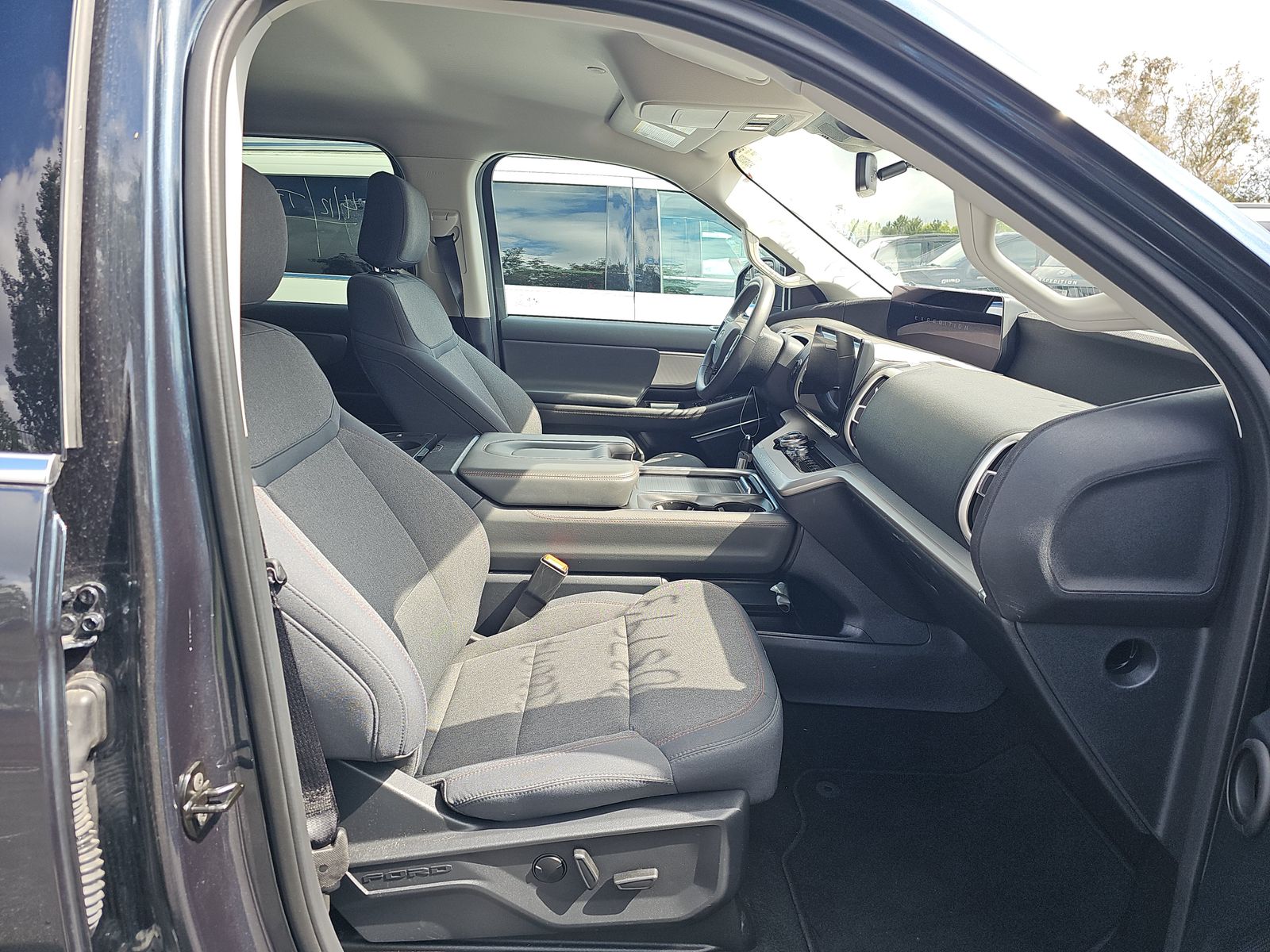 FORD EXPEDITION MAX - 9