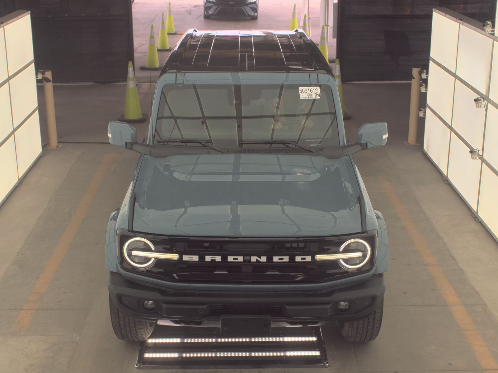 FORD BRONCO - 3