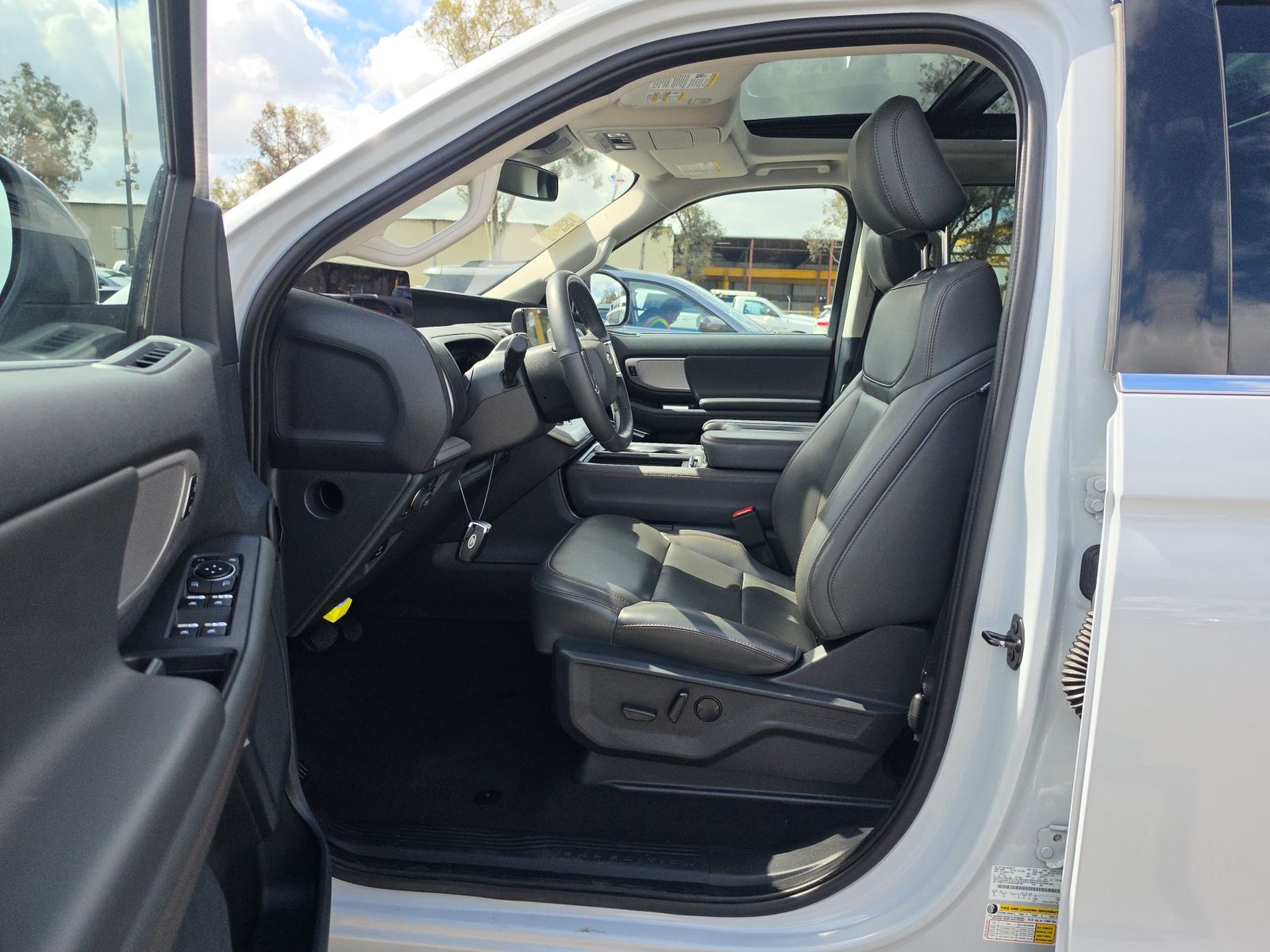 FORD EXPEDITION - 8