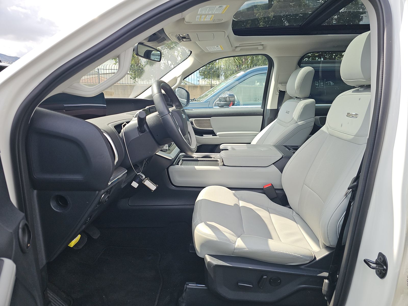 FORD EXPEDITION MAX - 8