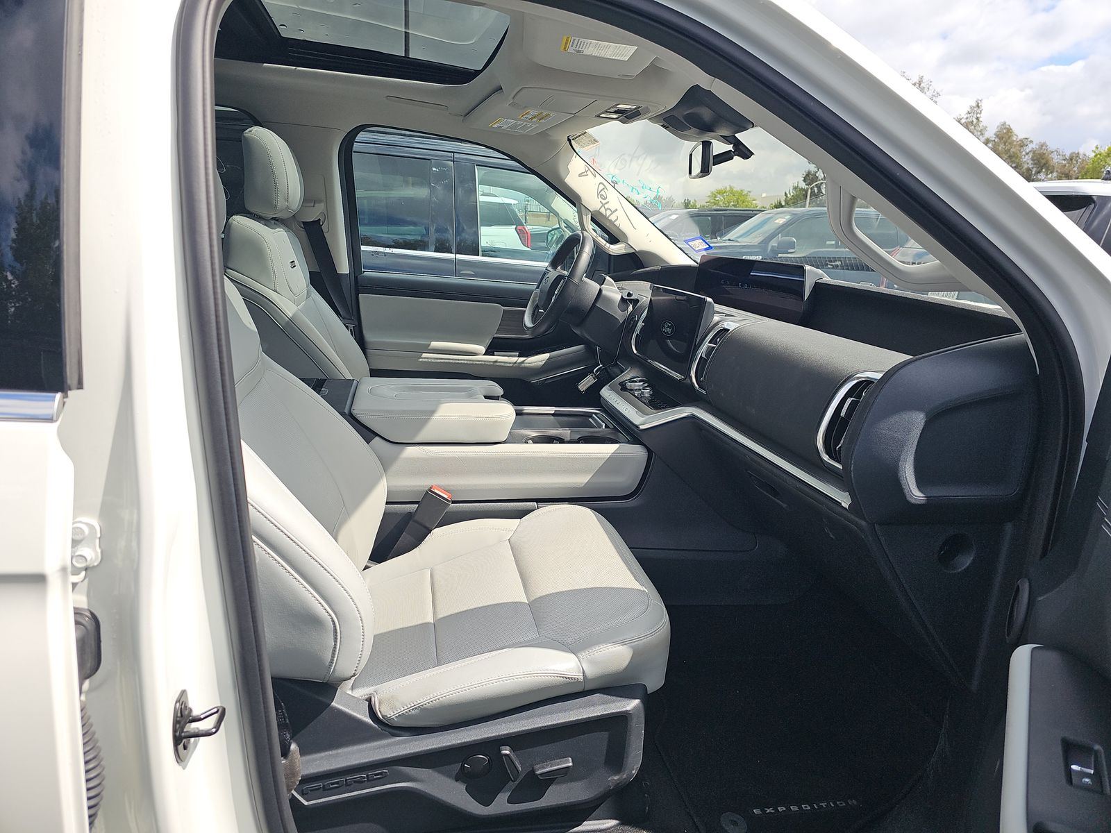 FORD EXPEDITION MAX - 9
