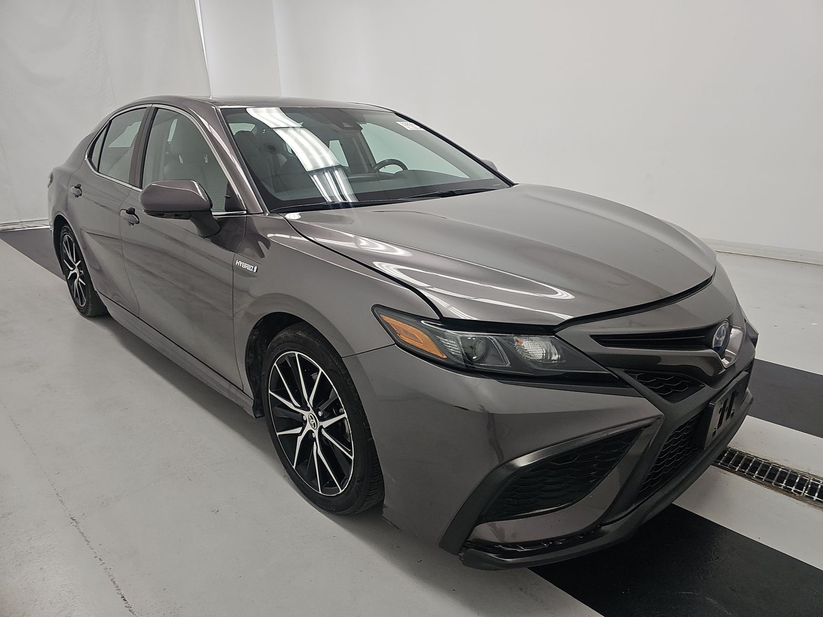 TOYOTA CAMRY - 4
