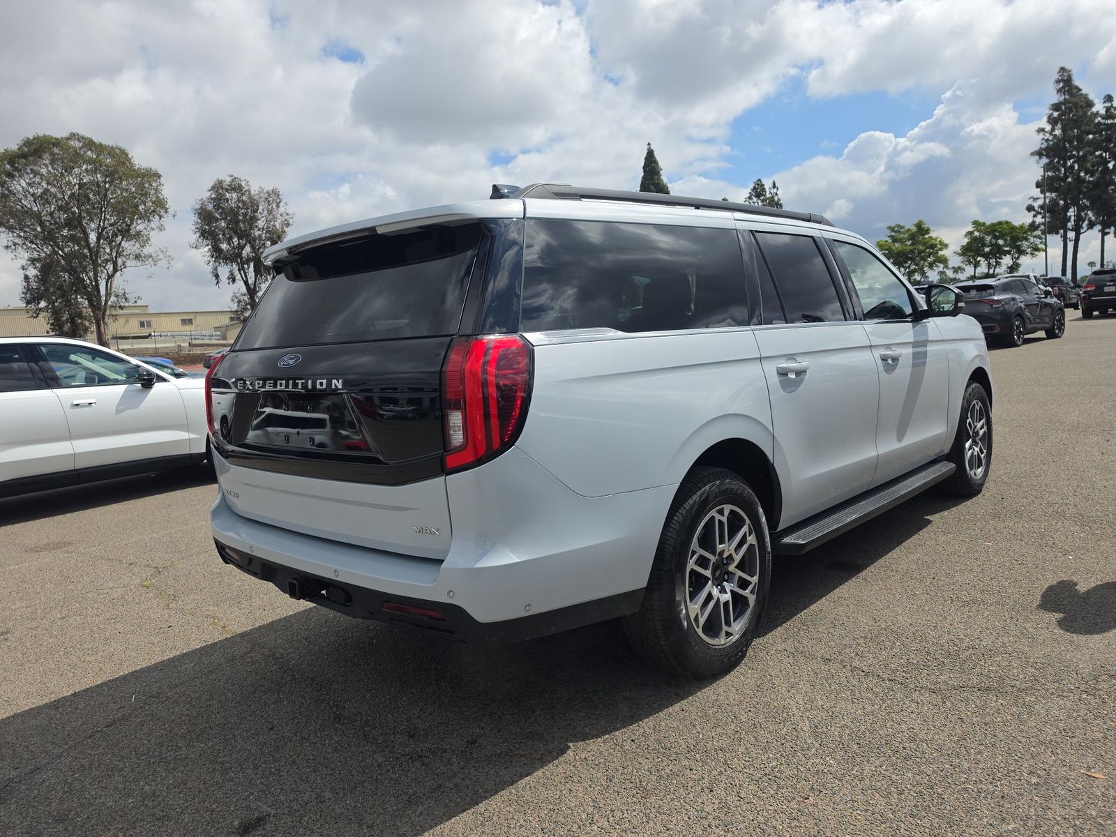 FORD EXPEDITION MAX - 5