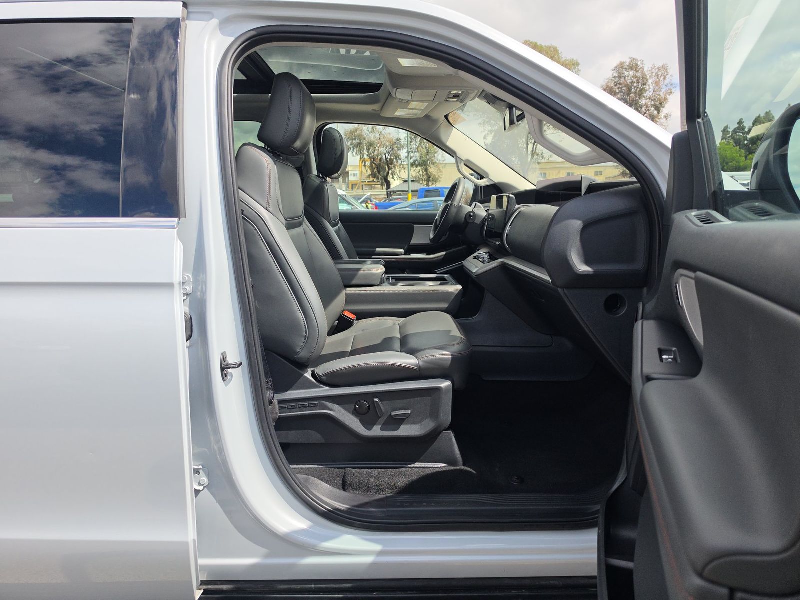 FORD EXPEDITION MAX - 9