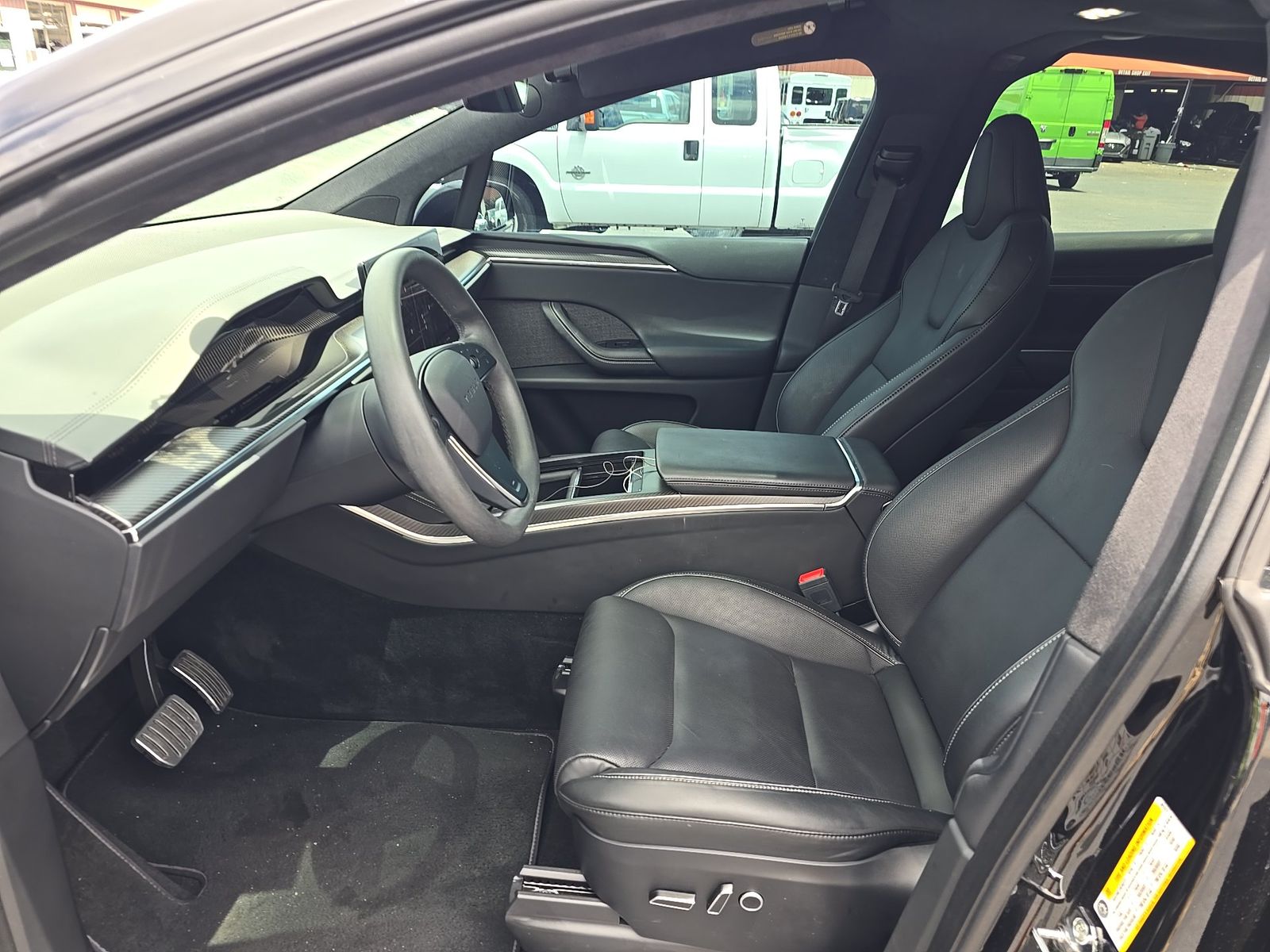 TESLA MODEL X - 8
