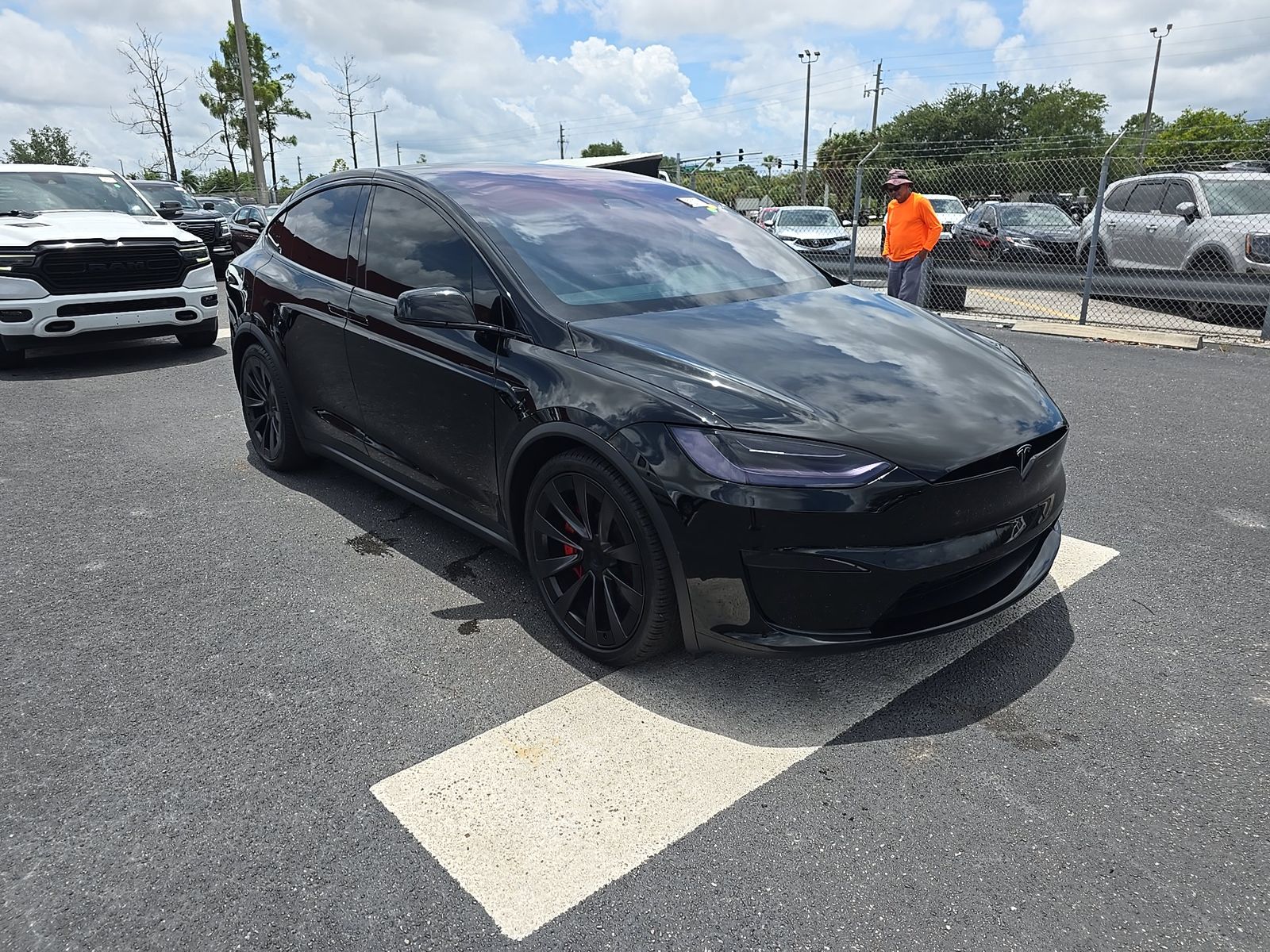 TESLA MODEL X - 4