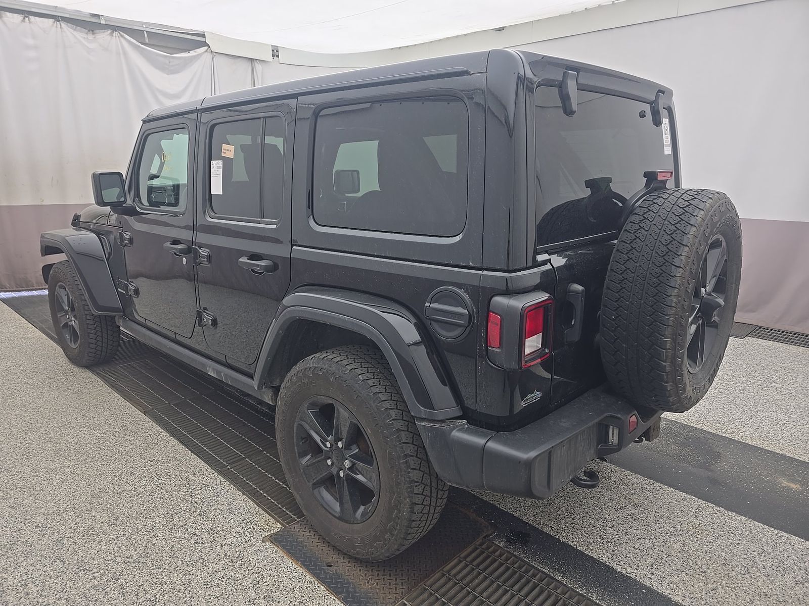 2023 Jeep Wrangler Sahara Altitude AWD