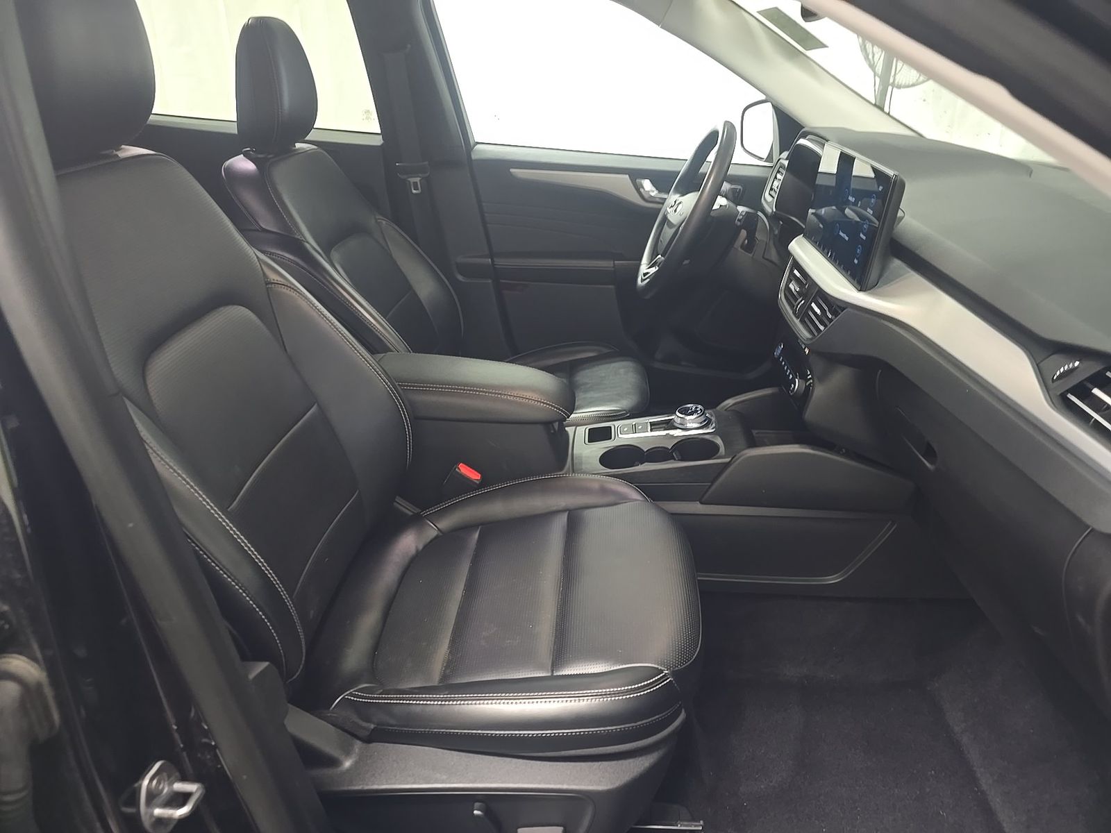 FORD ESCAPE - 9