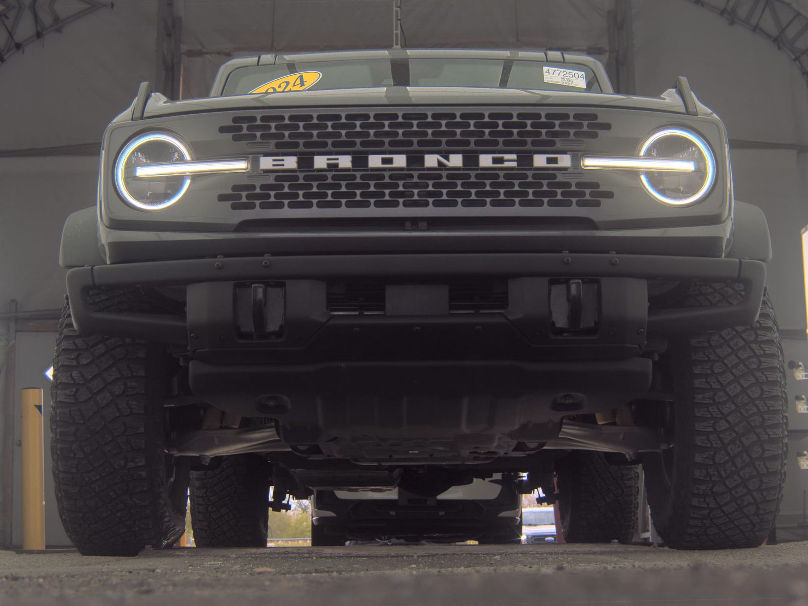 FORD BRONCO - 4