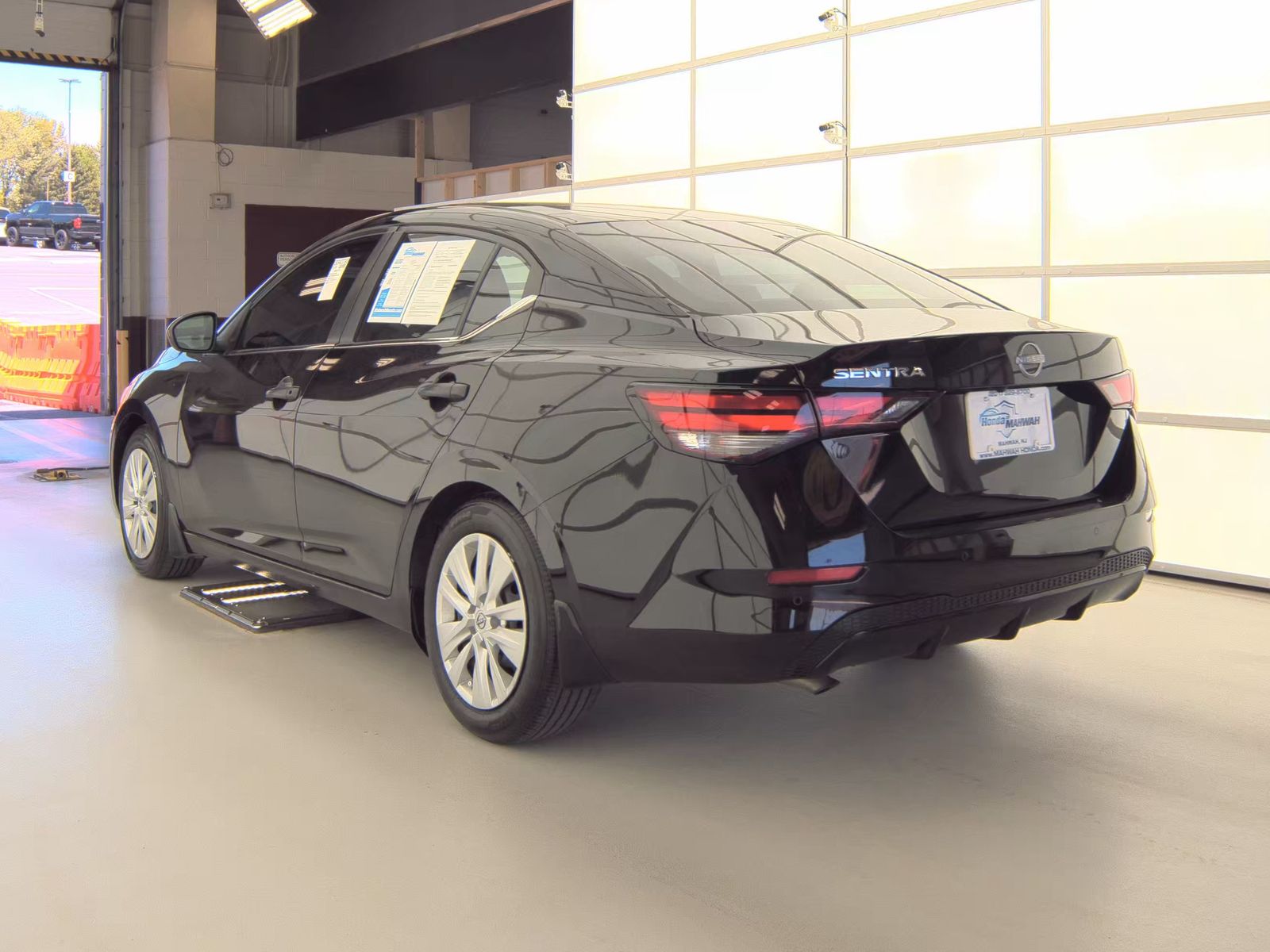 NISSAN SENTRA - 9
